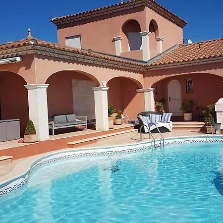 Les Collines D'Ugernum Bed & Breakfast Beaucaire  Dış mekan fotoğraf