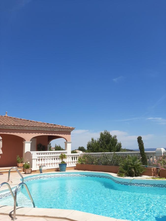 Les Collines D'Ugernum Bed & Breakfast Beaucaire  Dış mekan fotoğraf